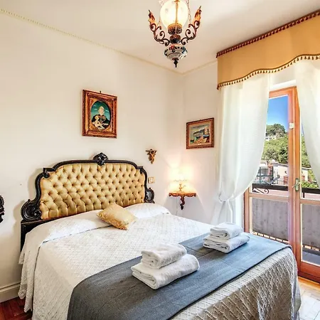 Luisella Villa Massa Lubrense